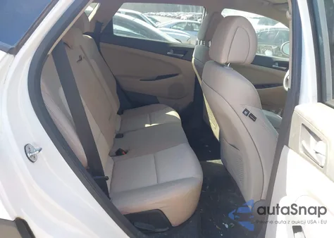 2017 Hyundai Tucson Sport z USA, uszkodzony, nr VIN KM8J3CA25HU374407